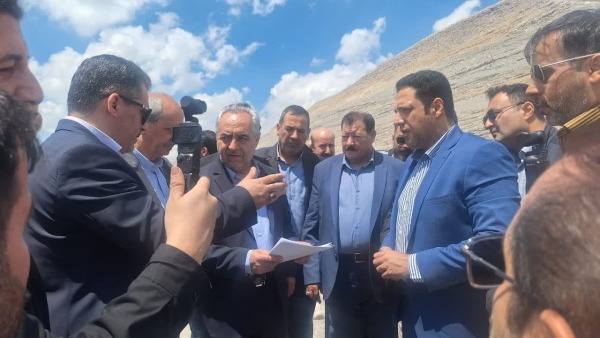 بازدید استاندار و رئیس سازمان مدیریت و برنامهریزی آذربایجان شرقی از قطعه ۶ آزادراه تبریز – ارومیه