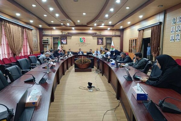 نشست معاون دفتر حقوقی سازمان راهداری و حمل ونقل جاده ای با کارکنان آذربایجان شرقی