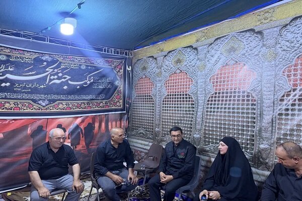 بازدید عضو شورای استانی کربلا از موکب جنتالحسین(ع) شهرداری تبریز