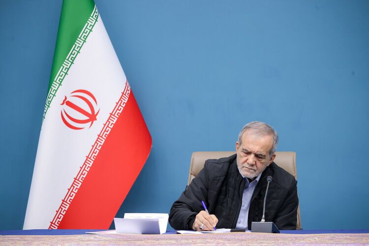 مشروطه نماد بیداری، قانونگرایی و مردمسالاری