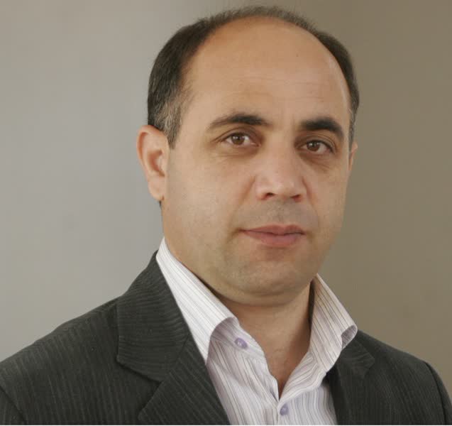 محمدرضا ایازی با رأی قاطع، منتخب مجمع رسانه استان در رسته خبرگزاریها و پایگاههای خبری شد