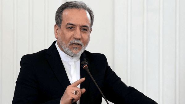 توئیت عراقچی درباره نقش نتانیاهو در حمله آمریکا به ایران/ افعی!