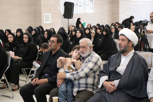 گرامیداشت هفته دفاع مقدس در گلزار شهدای وادی رحمت