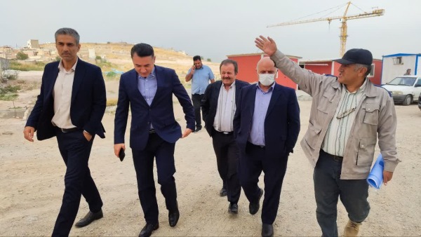 بازدید معاون مسکن و عمران شهری بنیاد مسکن از پروژه ۲۰۸ واحدی نهضت ملی طالقانی تبریز